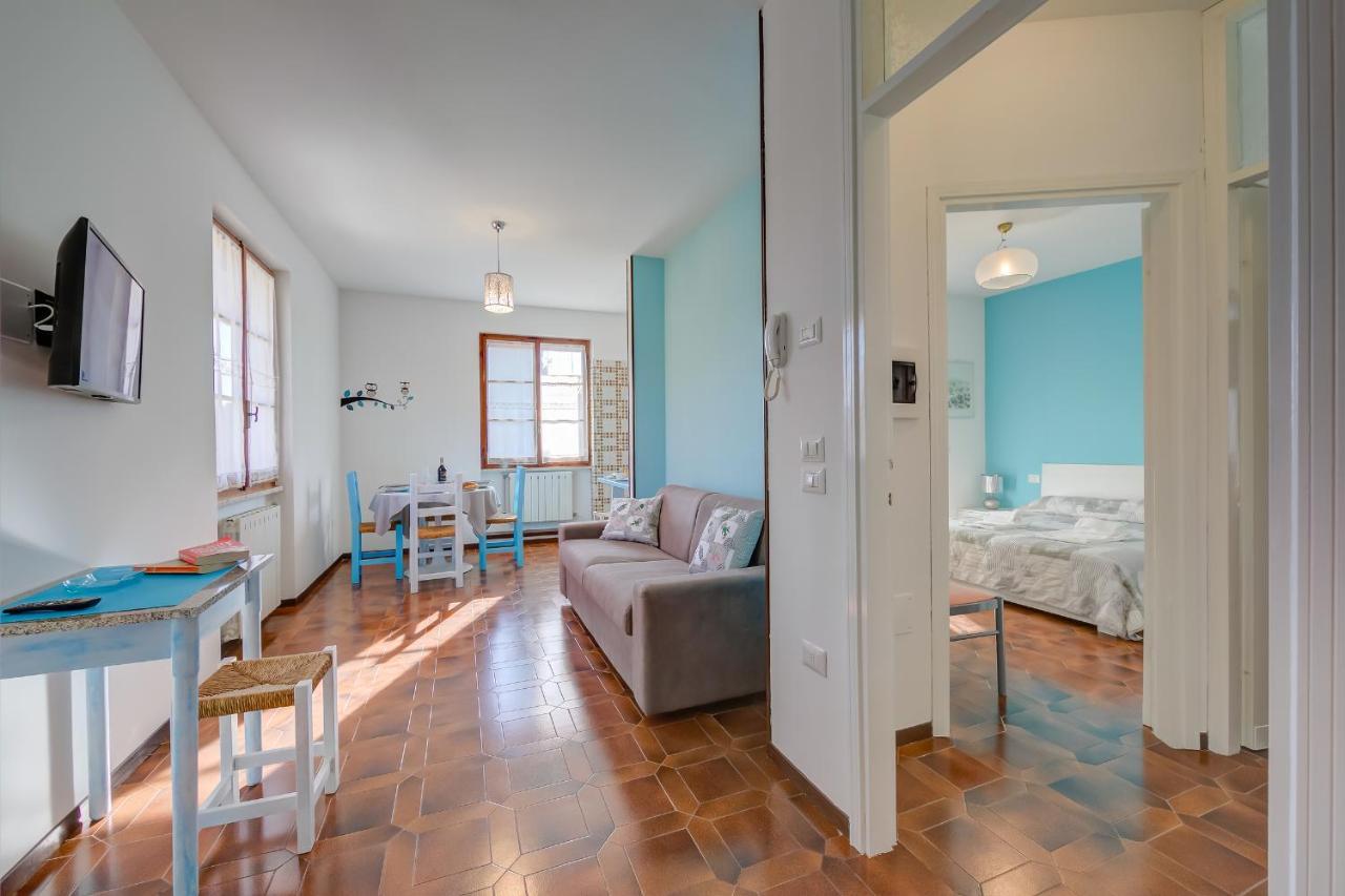 Villa Fiorita Apartments - Happy Rentals Sirmione Eksteriør billede